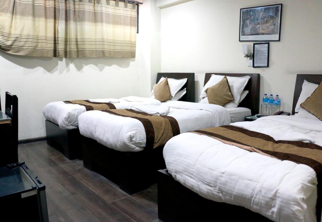 Alpine Hotel & Apartment Катманду Екстериор снимка
